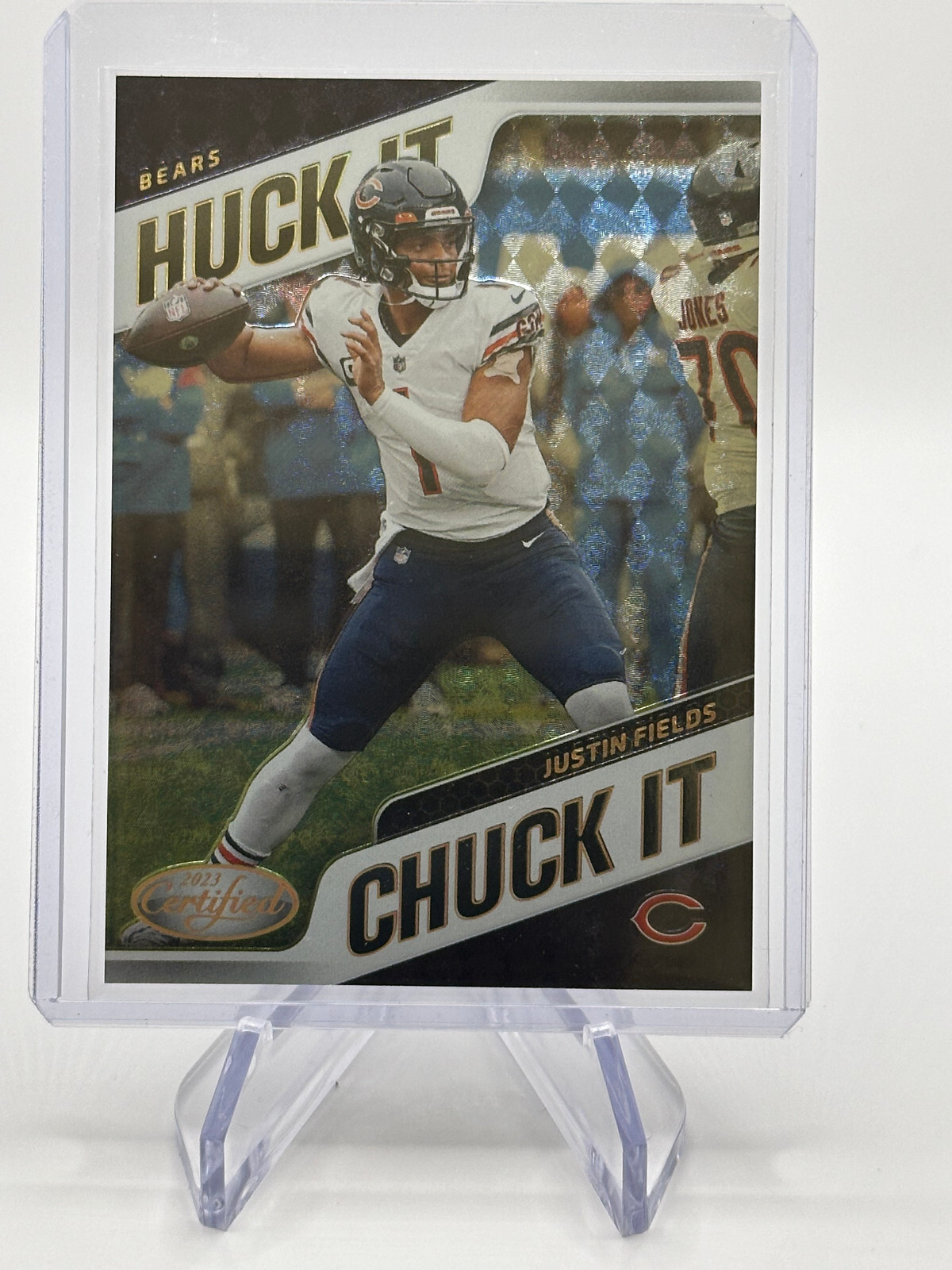 Justin Fields 2023 Certified Huck It Chuck It Vinyl Case Hit SSP. Bears