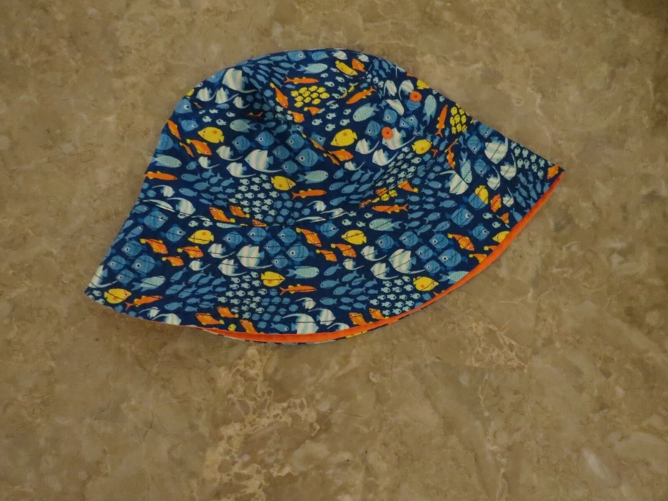 UV Skinz Niños Azul y Naranja Traje de Baño con Peces y Barcos y Talla 5 Foto 4 de 4