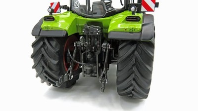Wiking Claas Arion 650 St. V Tractor 1:32 Scale Model Limited