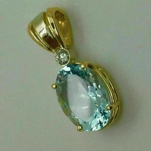 2.20Ct Oval Cut Simulated Aquamarine Solitaire Pendant In 14k Yellow Gold Plated - product listing photo