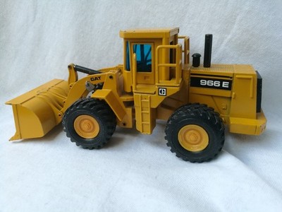 Caterpillar Model Typ 966E von NZG Nr:237 Maßstab 1:50