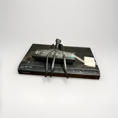 Sony CD/DVD Player With Remote DVP-SR210P