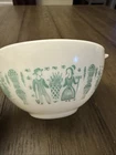 Amish Butterprint" pattern 1 1/2 Pt bowl.