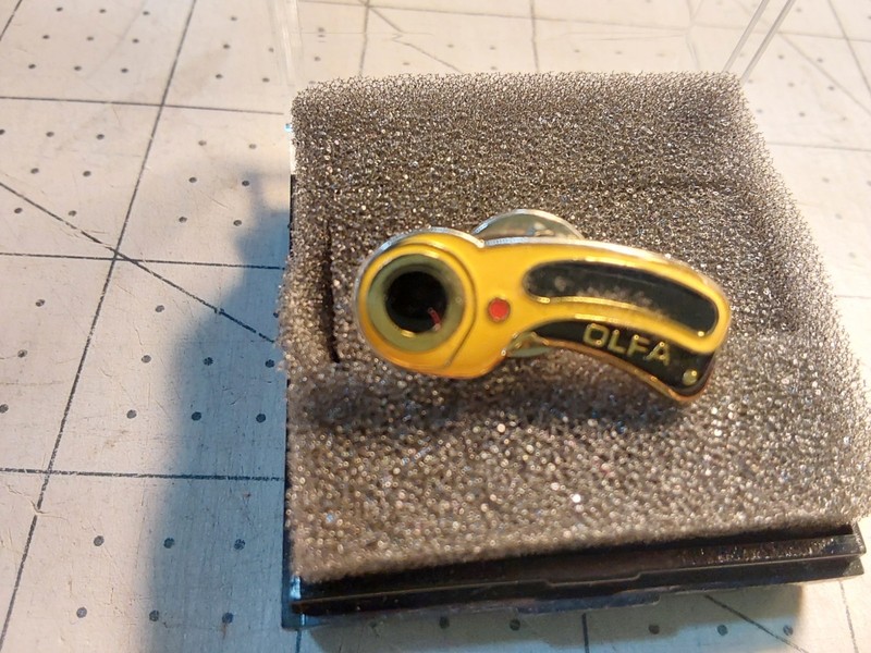 Ergonomic Rotary Cutter Tac Pin