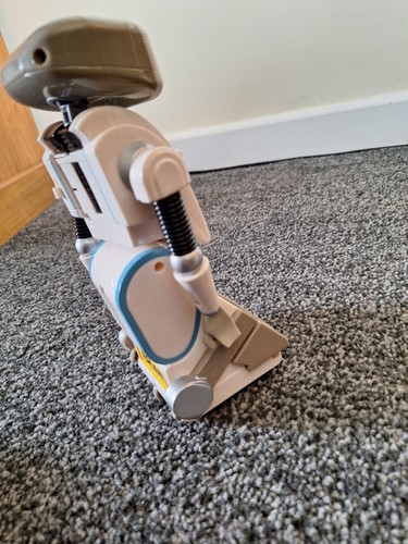 Brian Confused.com sprechender Roboter Spielzeugfigur  - Bild 7 von 9