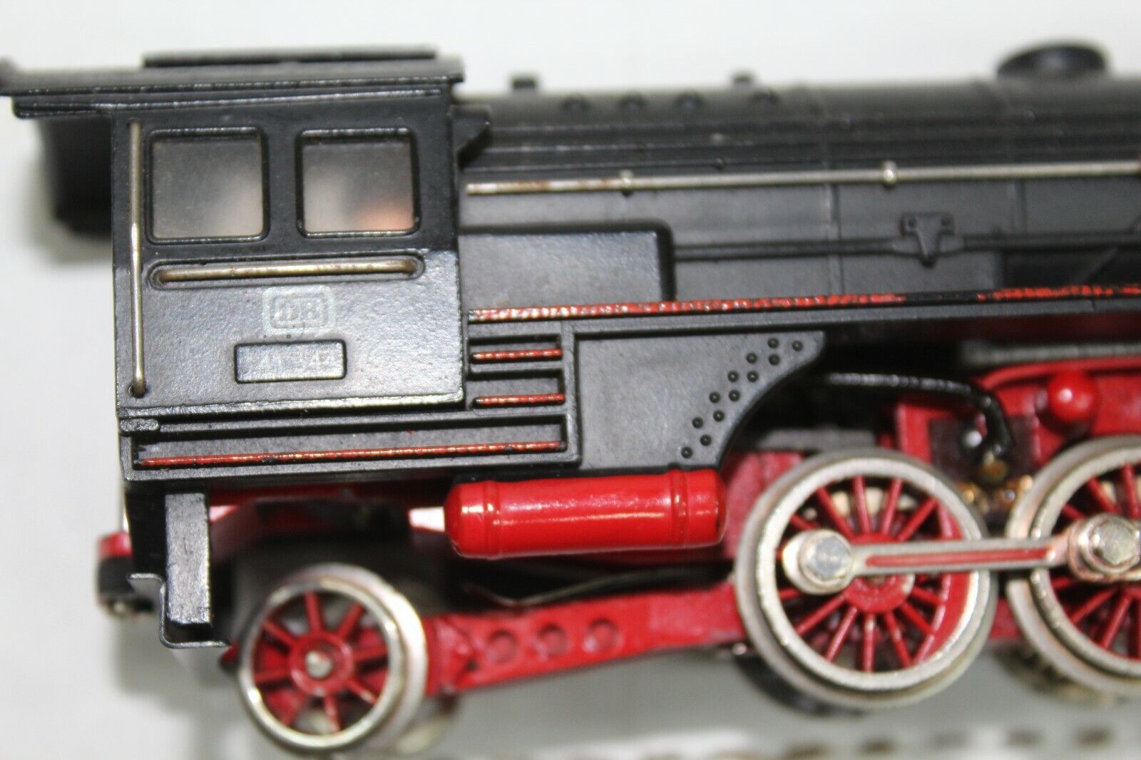 Picture 2 of 11