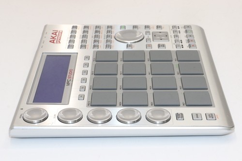 AKAI Professional MPC Studio Silver Compact MIDI Controller - Picture 13 of 24