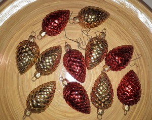 Vintage Immagini Natalizie Antiche.Lotto Antiche Palline A Pigna In Plastica Per Albero Di Natale Addobbi Vintage Ebay