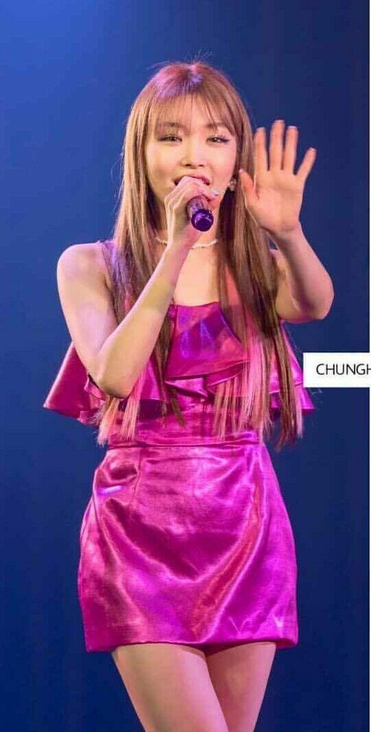 Zara Metallic Pink Mini Dress Ruffle XS Blogger Strapless Barbie Core Holiday   thumbnail 3