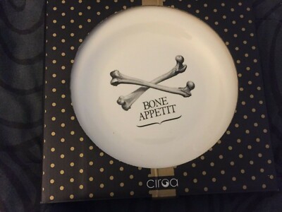 SET 4 CIROA SKELETON BONES BONE APETIT DINNER PLATES Halloween HAUNTED DECOR