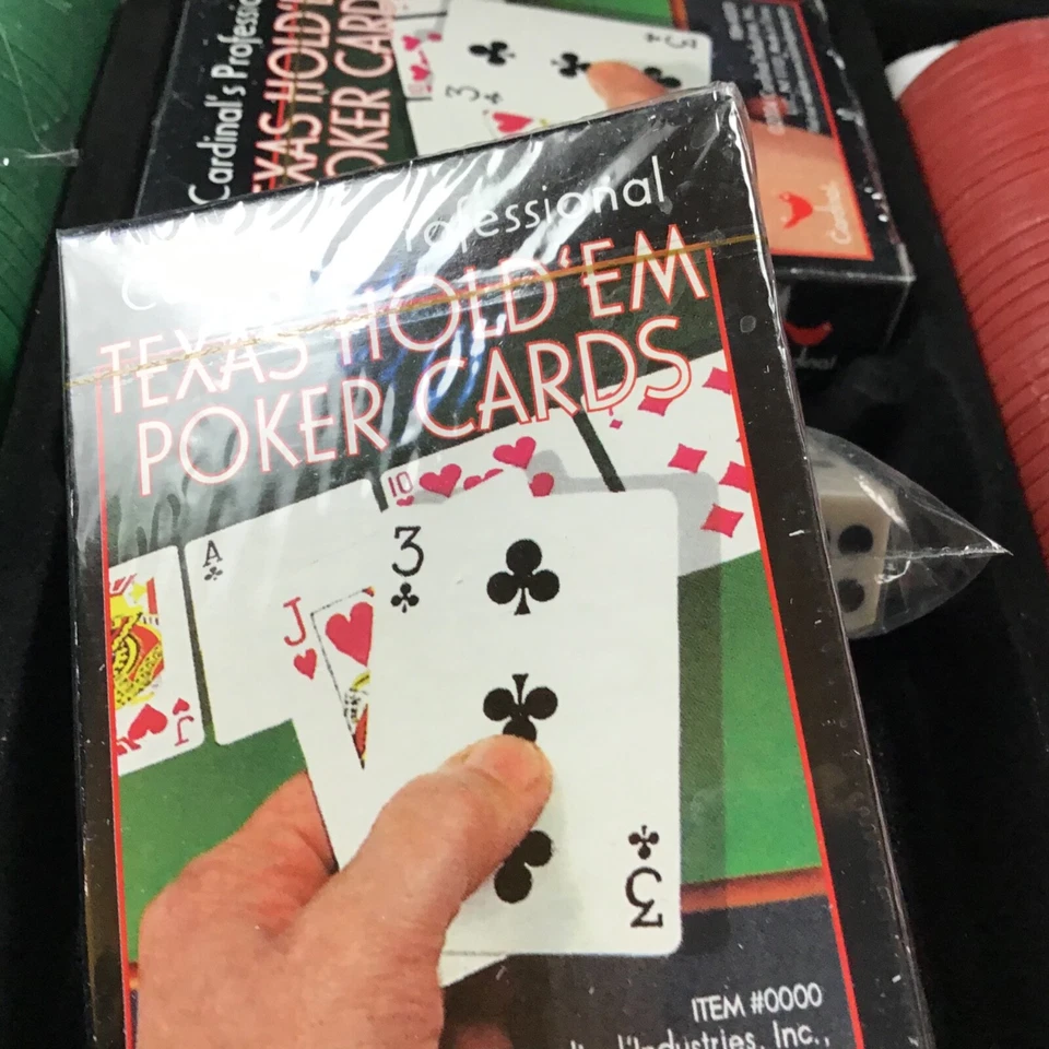 Cardinal's Texas Hold 'Em Tournament Poker Set Aluminium Carry Case Card Game 🃏 - Image 4 of 4