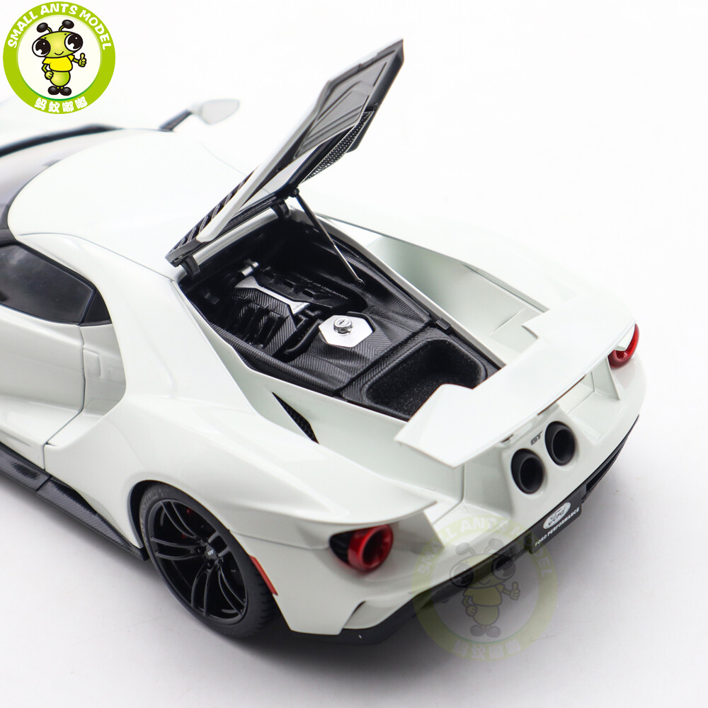 1/18 Autoart 72941 FORD GT 2017 Frozen White Model Car Gifts For
