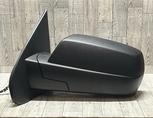 2014-2018 OEM GM LH Drivers Power Mirror GMC Sierra Chevy Silverado 23180070