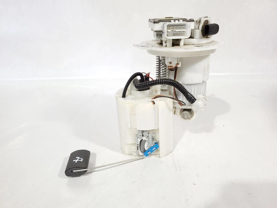 Kia Optima 2017 2018 OEM bomba de combustible montado en tanque 1,6 L Foto 3 de 4