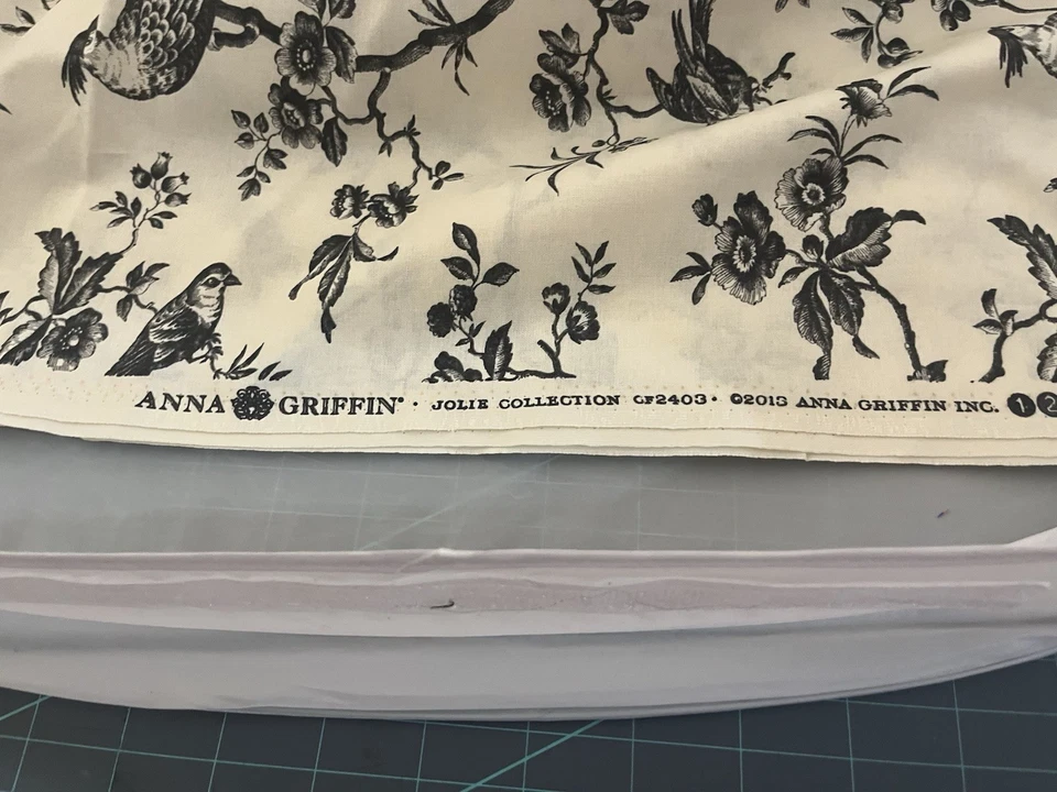 6 ярдов ткани - редкая Анна Гриффин Джоли коллекции туалет/птицы черный и белый - Изображение 2 из 2