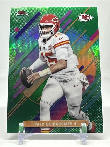 PATRICK MAHOMES II 2025 TOPPS FINEST RARE SP GREEN REFRACTOR /25 #237 CHIEFS