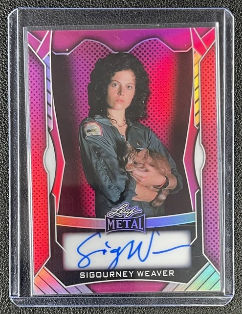SIGOURNEY WEAVER 2025 LEAF METAL WEB EXCLUSIVES #MA-SW1 AUTO PRISMATIC PINK 5/5