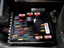 RELAIS SICHERUNGSKASTEN MULTIFUNKTIONSRELAIS / 2415022 F�R VOLKSWAGEN PASSAT VAR