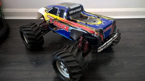 Traxxas TMAXX 1/10 1/8 NITRO monster truck Rc 2.5 3.3 4WD T MaXX revo Classic - Picture 5 of 18