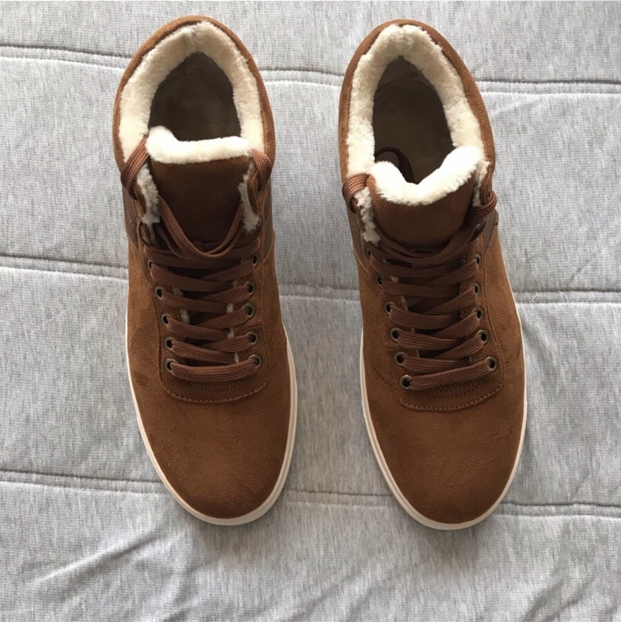 NWOT PAWJ California Arctic Fleece Shoe Chestnut Vegan Suede  display picture 3