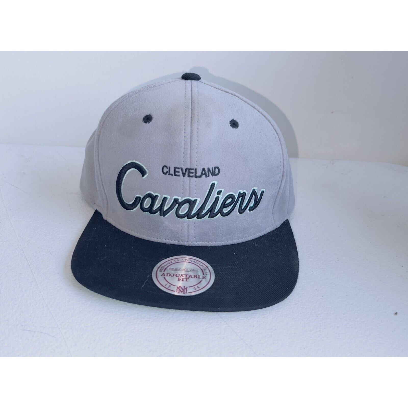 Mitchell & Ness Lady Liberty Script Cleveland Cavaliers Gray Black Snapback Wool