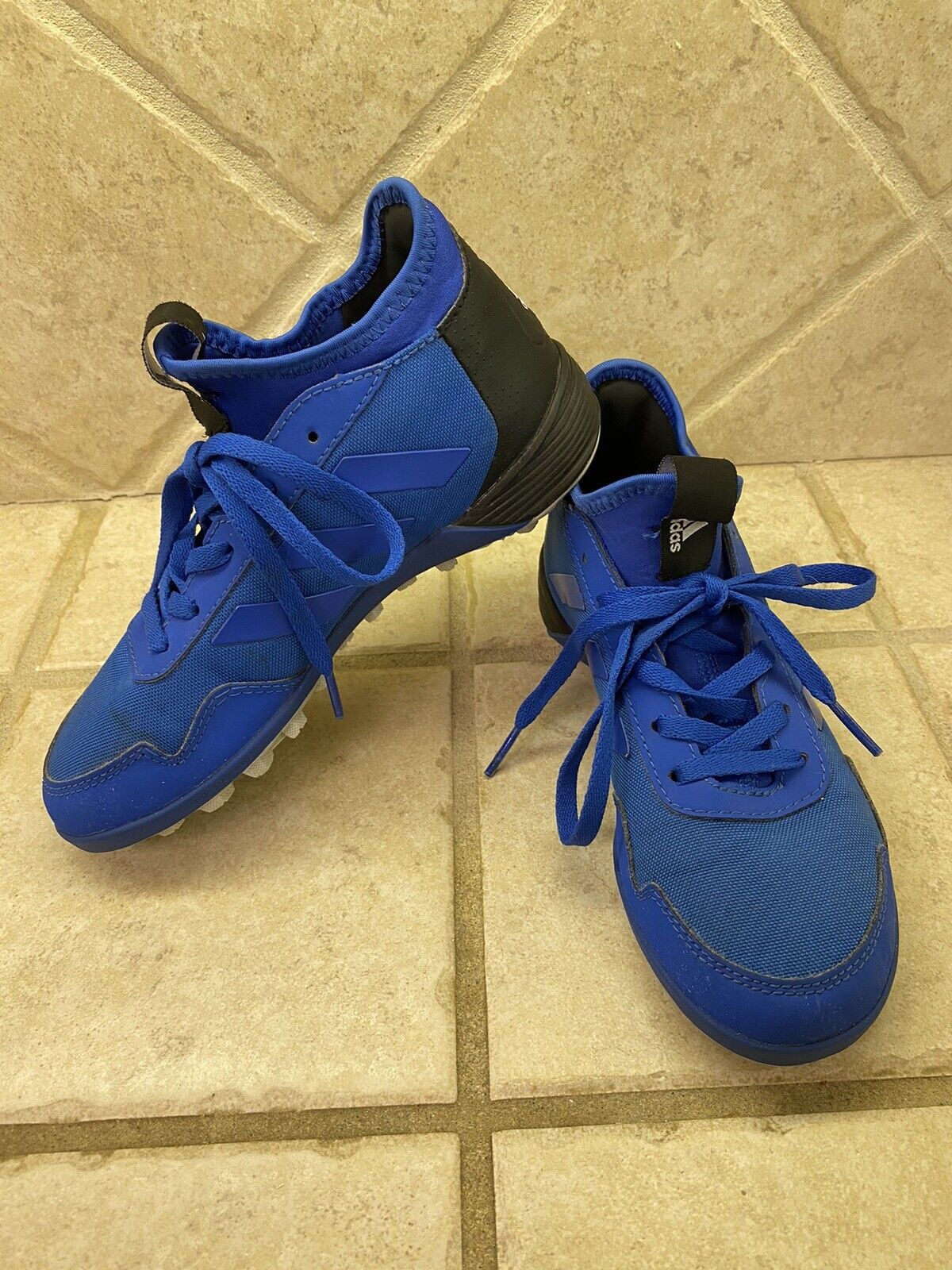 agua Nebu la licenciatura Adidas Ace Tango 17.2 Artificial Turf Youth Boys Soccer Shoes Size 2 Blue  EUC | eBay