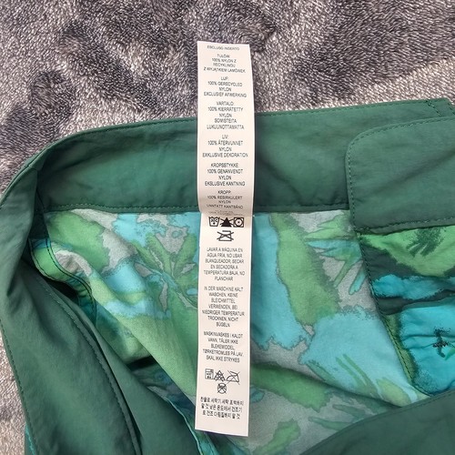Patagonia Wavefarer Board Shorts Womens 12 Swim Green tropical beach casual NWT - Picture 7 of 13