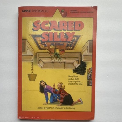 Scared Silly Paperback Eth Clifford Scholastic Inc. 1989 Apple Series