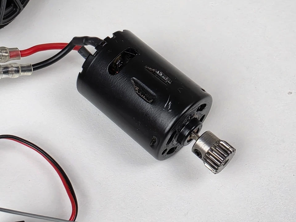 Losi Nascar ESC Receiver Motor Transmitter Parts Lot 1/12 RC Stock Car Parts - Image 3 of 4