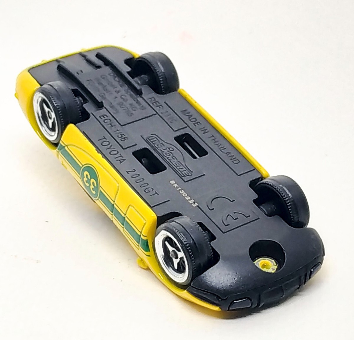 トヨタ2000GT Majorette Toyota 2000GT Vintage Racing no.33 Yellow - 1:56