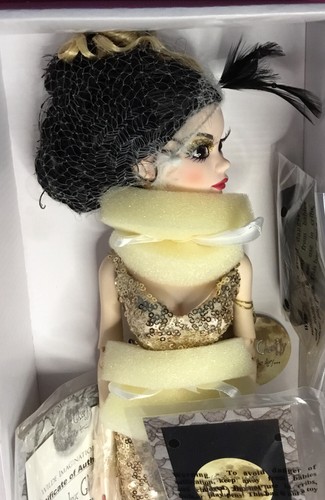 WILDE FANTASIE TONNER GOTHIC GOLD EVANGELINE GHASTLY DOLL NRFB
