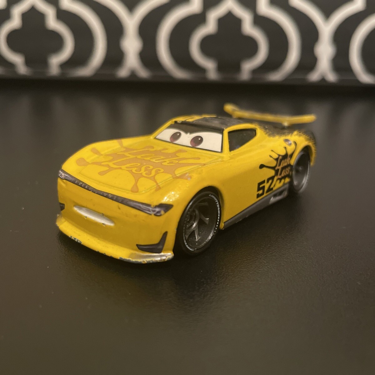 Disney Pixar Cars 3 #52 Leak Less Next Gen Piston Cup Racer | eBay
