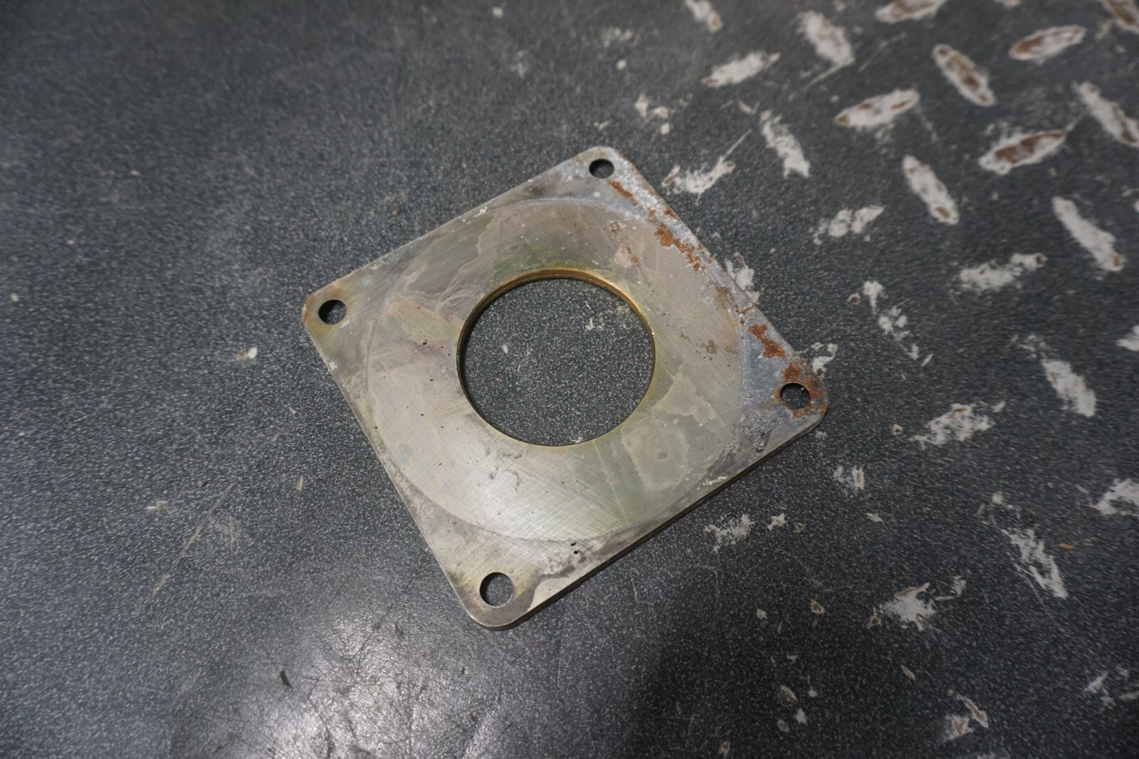 1993-1997 Arctic Cat OEM Oil Seal Plate Bracket Thundercat ZRT Mountain Cat