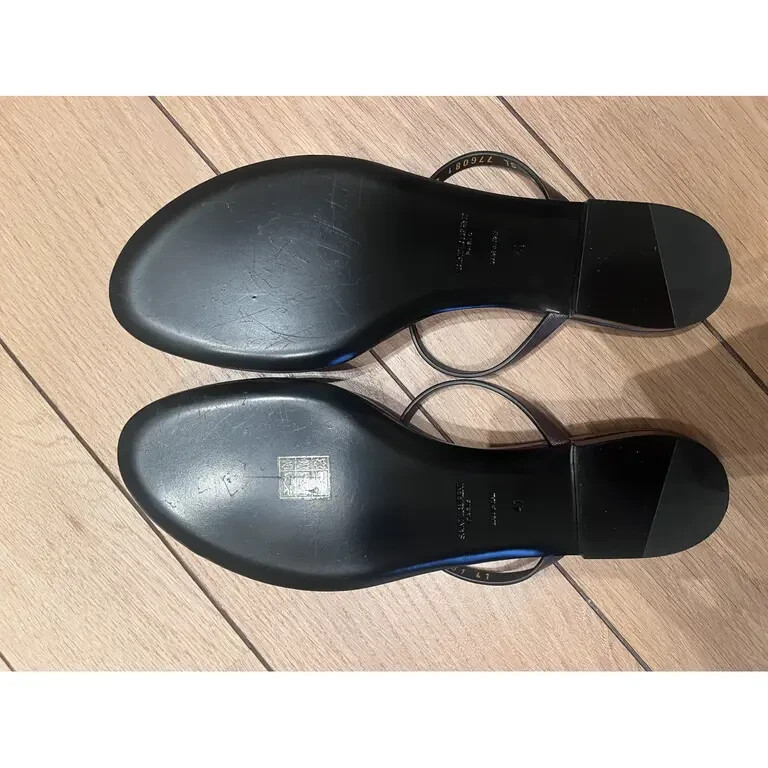 Saint Laurent Cassandra sandali flats 41