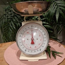 Traditional Mechanical Kitchen Scales 5KG Max  - Cream