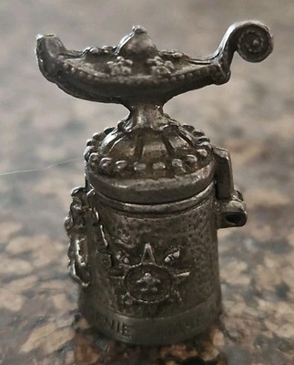 Genie Alladdin Aladdin Lamp Collectible Metal Sewing Thimble Made In England 