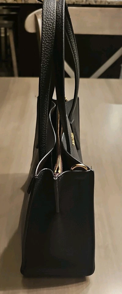 Cartera Coach Charlie 28 negra/dorada 29529 de cuero granulado  Foto 4 de 4