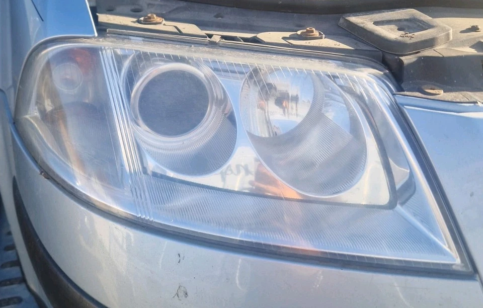 Scheinwerfer VW Passat 3BG kein Xenon Rechts & links  - Bild 3 von 3