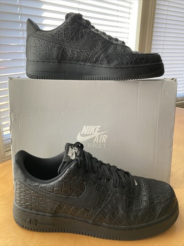 NIKE AIR FORCE 1 07 LV8 BLACK-BLACK 