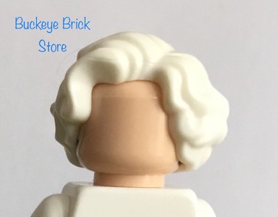 female lego head with hair