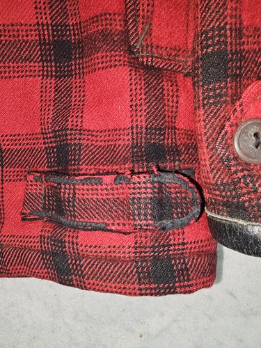 Vintage Woolrich Buffalo Plaid Wool Hunting Jacket w/ Game Pouch Men's Size 42 - Picture 11 of 12