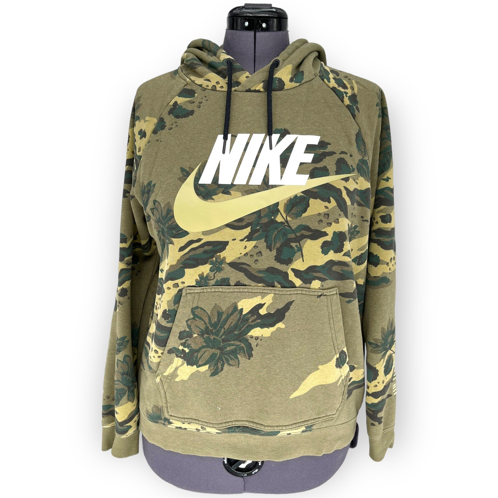 Nike Sportswear Green Floral Camo “The Force Is Femal… Gem