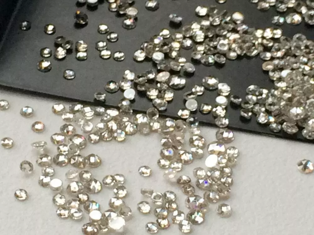 1.5 2mm Synthetic Moissanite Faceted Moissanite Flat Back