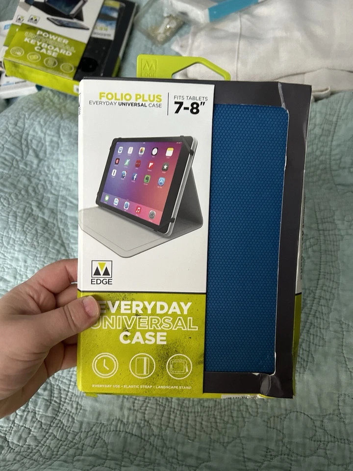 Folio Plus Universal Case Fits Tablets 7-8” Box Is A Little Damaged - Image 3 of 3