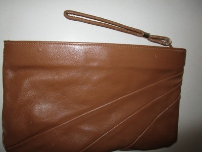WOMEN'S PURSE-LIGHT BROWN FAUX LEATHER-ZIPPER WITH WRIST STRAP FOR CLOSURE