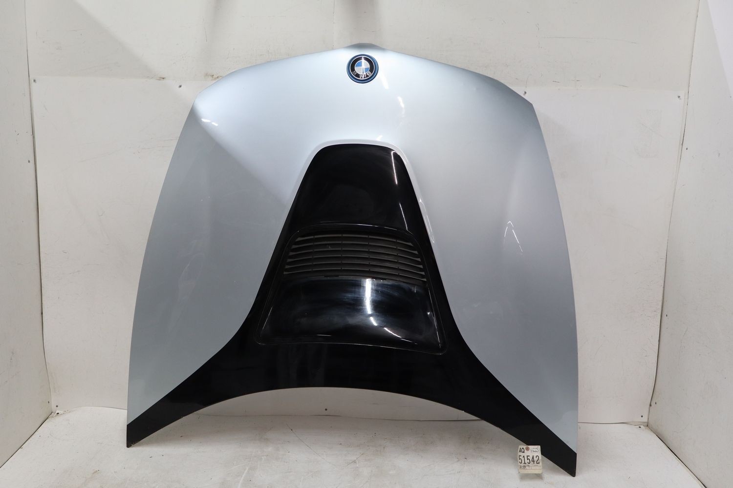 BMW i8 2014-2020 Engine lid Silver