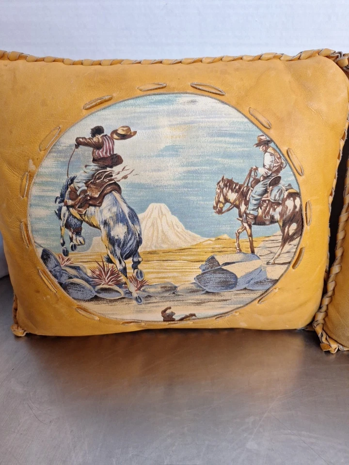 Juego de almohadas vintage de cuero para escena de caballo/vaquero occidental ¡Raro! Foto 3 de 4