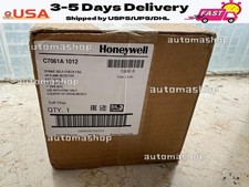 New In Box Honeywell C7061A1012 UV Detection Flame Detector