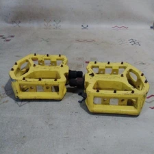Wellgo D486 Yellow Pedals Used Bicycle Parts