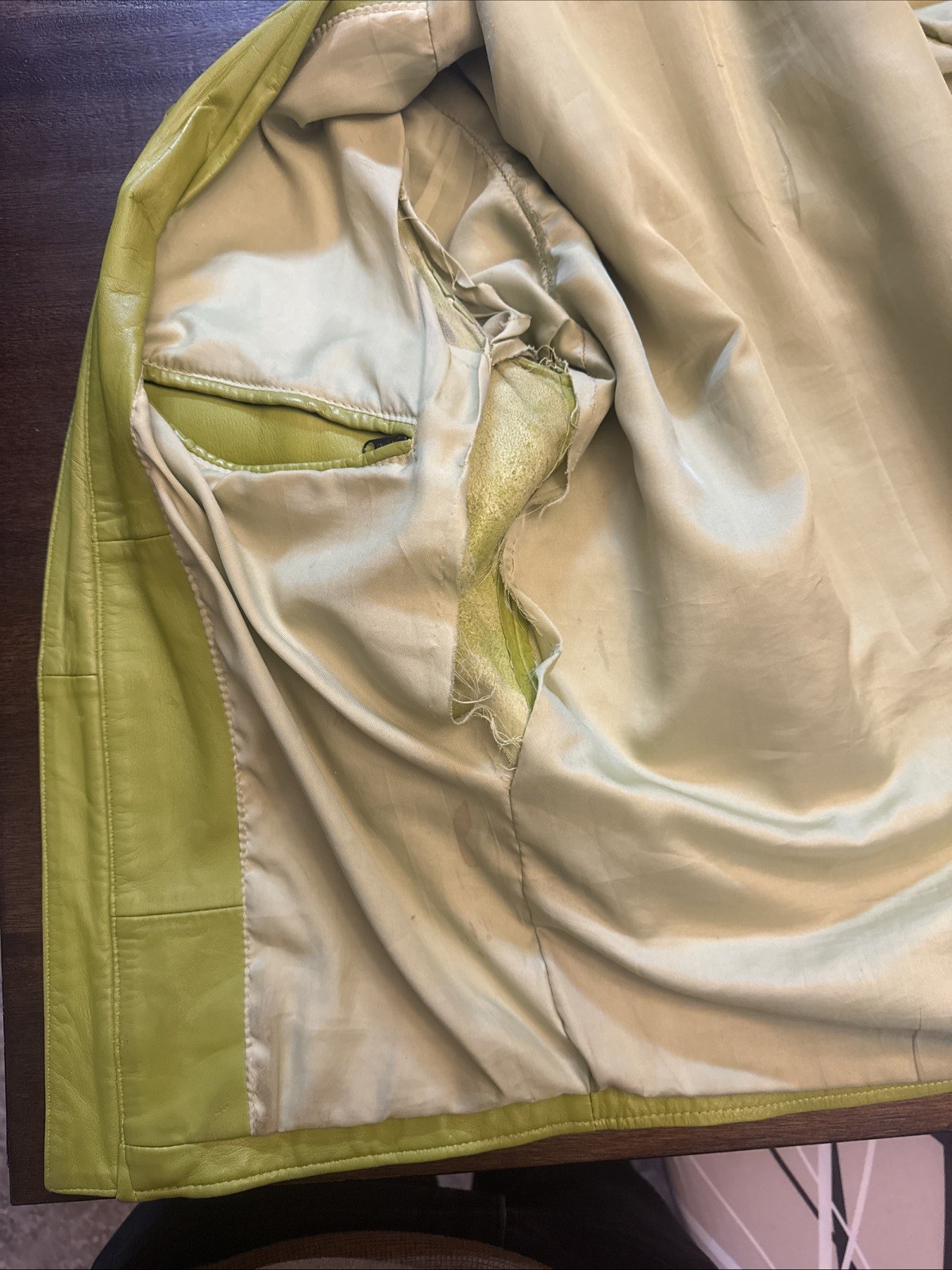 Ben 10 Alien Force / Ultimate Alien UAF Jacket By… - image 6